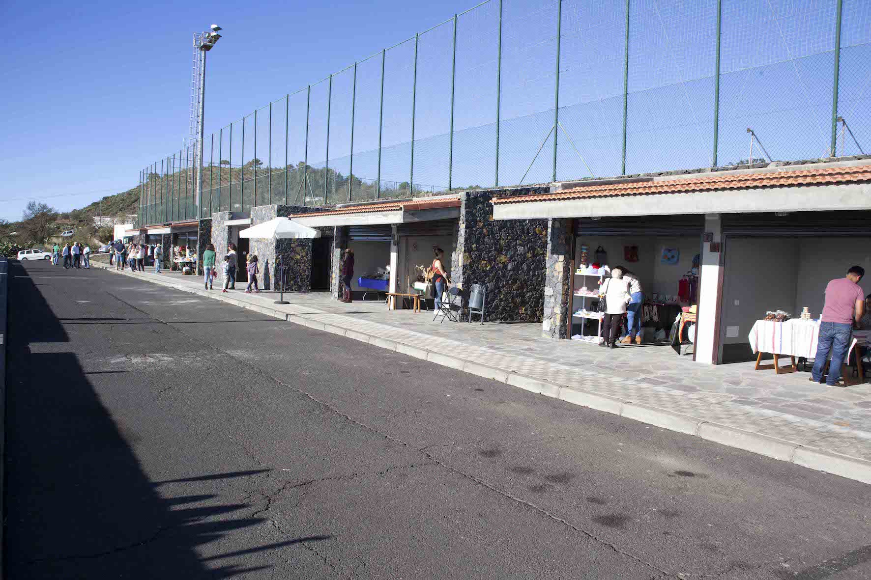 El Ayuntamiento abre el plazo para solicitar explotar los puestos del Mercadillo municipal